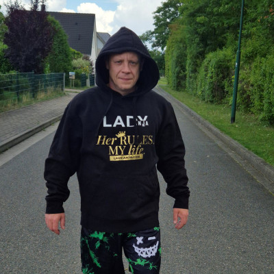 Hoodie „Her RULES. MY life.“ - Owned & Proud Version