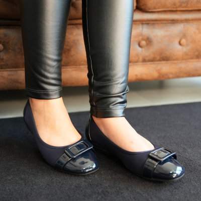 Schwarze Ballerinas der Marke Greatonu